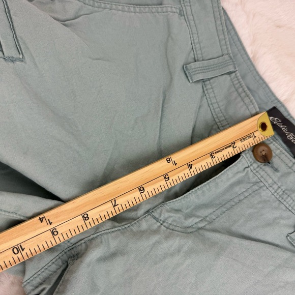 Eddie Bauer Women’s Lightweight Summer Trail Shorts Sea Blue size 8 - Picture 8 of 10